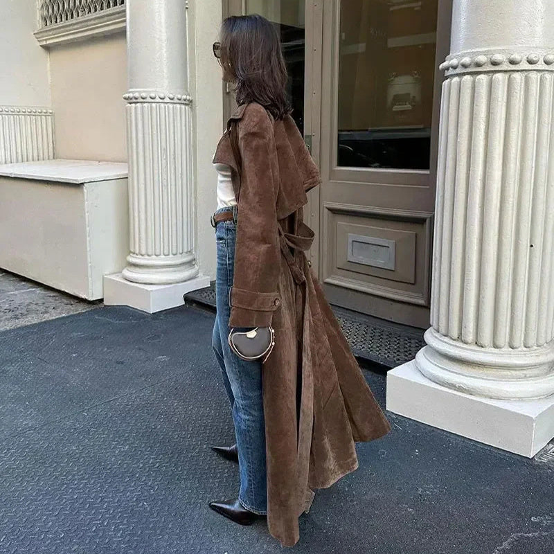 Double-breasted lapel coat